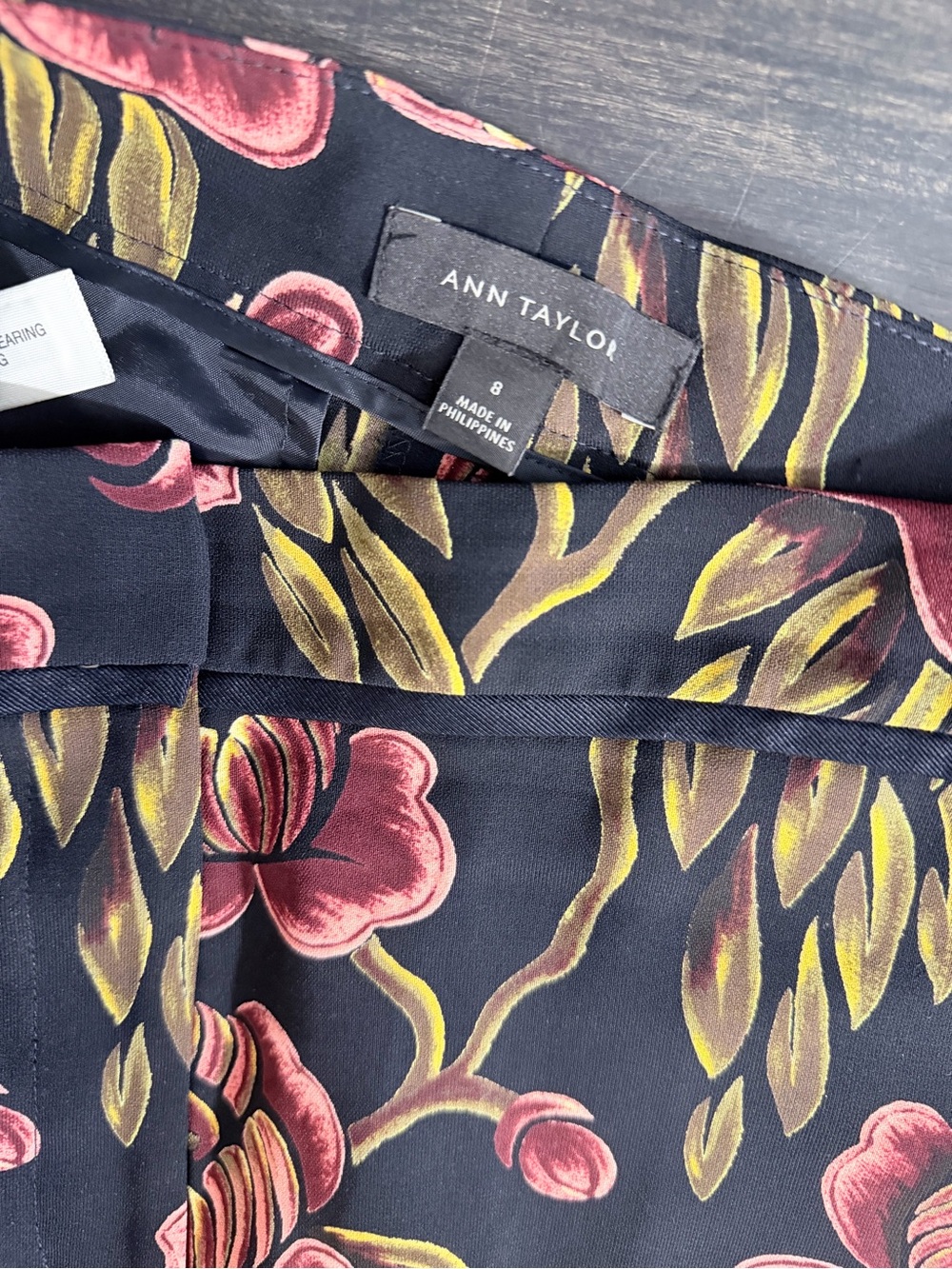 Coordinating Wide-Leg Trousers Set, V-Neck Burgundy Oversized Floral Print - Picture 8 of 14